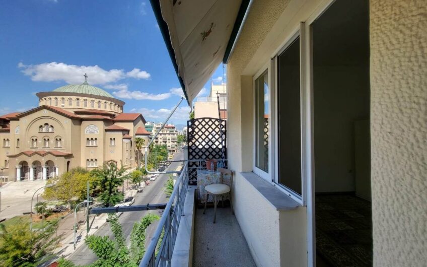 ΕΝΟΙΚΙΑΖΕΤΑΙ ΔΙΑΜΕΡΙΣΜΑ