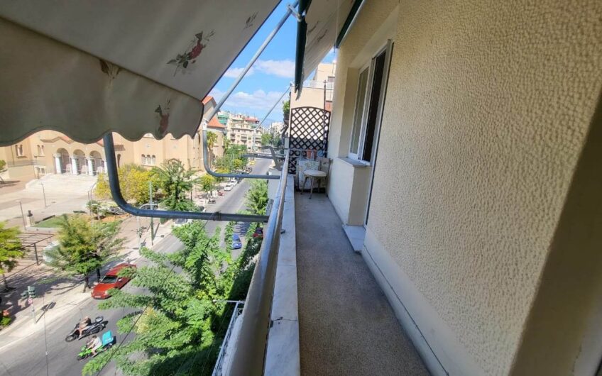 ΕΝΟΙΚΙΑΖΕΤΑΙ ΔΙΑΜΕΡΙΣΜΑ